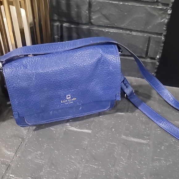 kate spade Handbags - Kate Spade Vibrant Blue Crossbody Bag